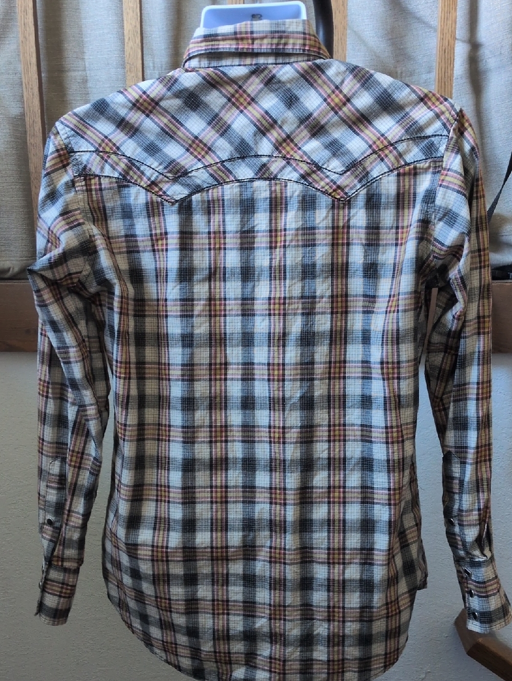 ✨ Vintage Wrangler Plaid Pearl Snap Button Down Shirt Size M - Picture 9 of 14